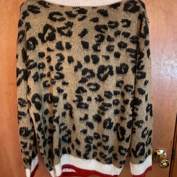Lulus animal print varsity sweater size M/L NEW - Picture 7 of 8